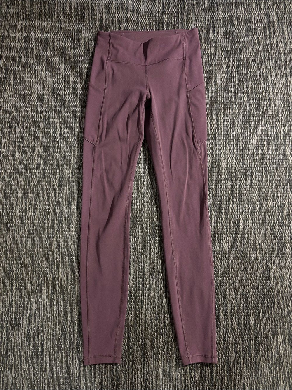Lululemon Speed Up Tight *28" Arctic Plum Luxtreme Size 4